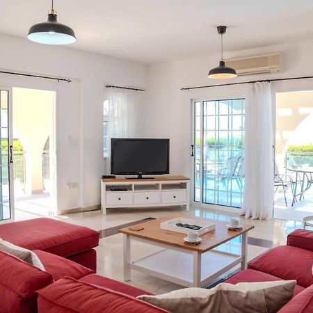 Villa Danae Coral Bay By Villa Plus Peyia Extérieur photo