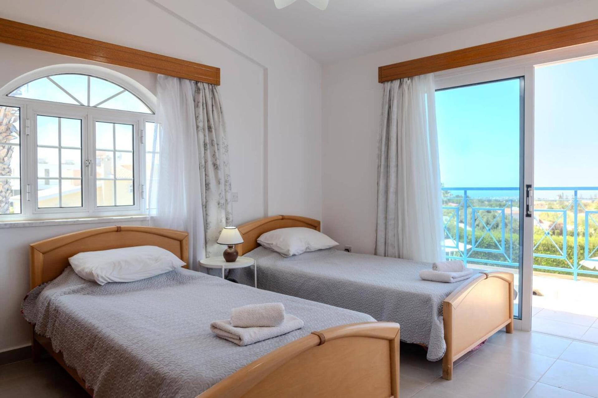 Villa Danae Coral Bay By Villa Plus Peyia Extérieur photo